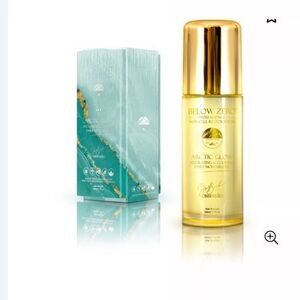 $350 BELOW ZERO ARCTIC GLOW HYDRATING & COOLING DAILY MOISTURIZER
